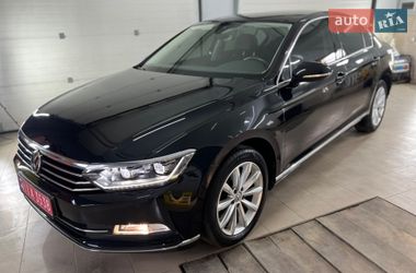 Седан Volkswagen Passat 2018 в Луцке
