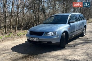 Универсал Volkswagen Passat 1998 в Старой Выжевке