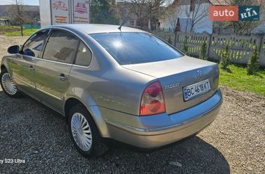 Седан Volkswagen Passat 2004 в Стрию