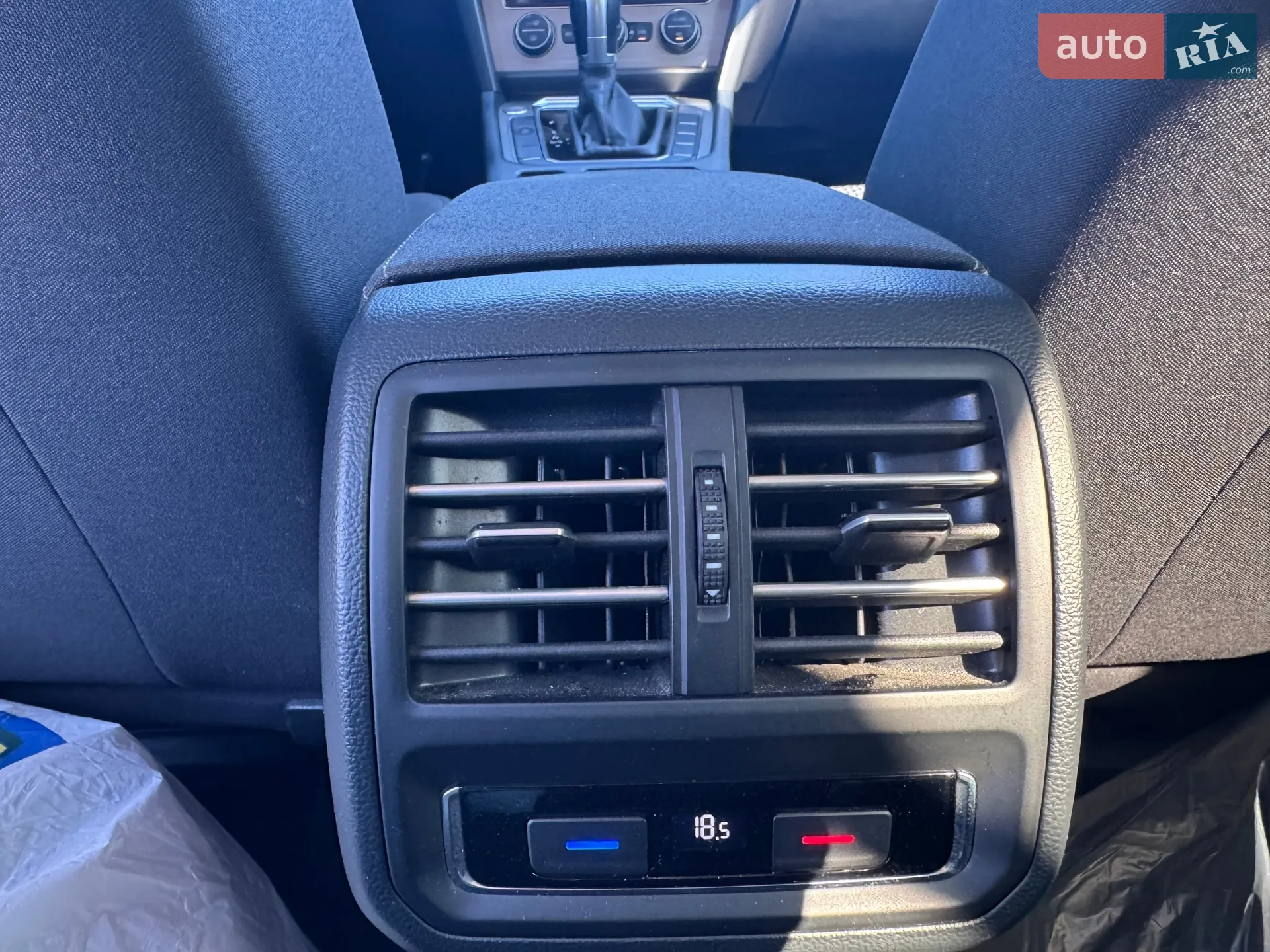 2015 Volkswagen Passat - мініатюра 19