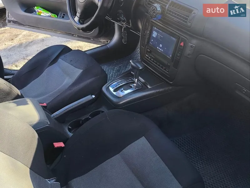 Volkswagen Passat 2004 VIN WVWZZZ3BZ5P030335 фото оголошення 8 з 57