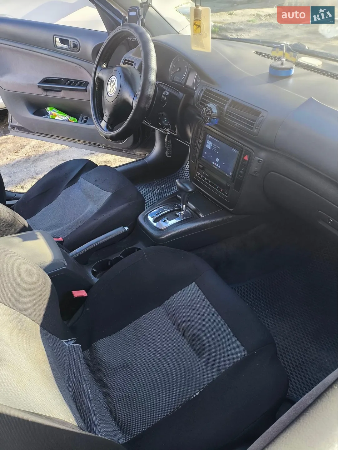 Volkswagen Passat 2004 VIN WVWZZZ3BZ5P030335 фото оголошення 8 з 20