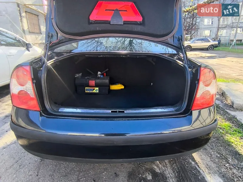Volkswagen Passat 2004 VIN WVWZZZ3BZ5P030335 фото оголошення 17 з 57
