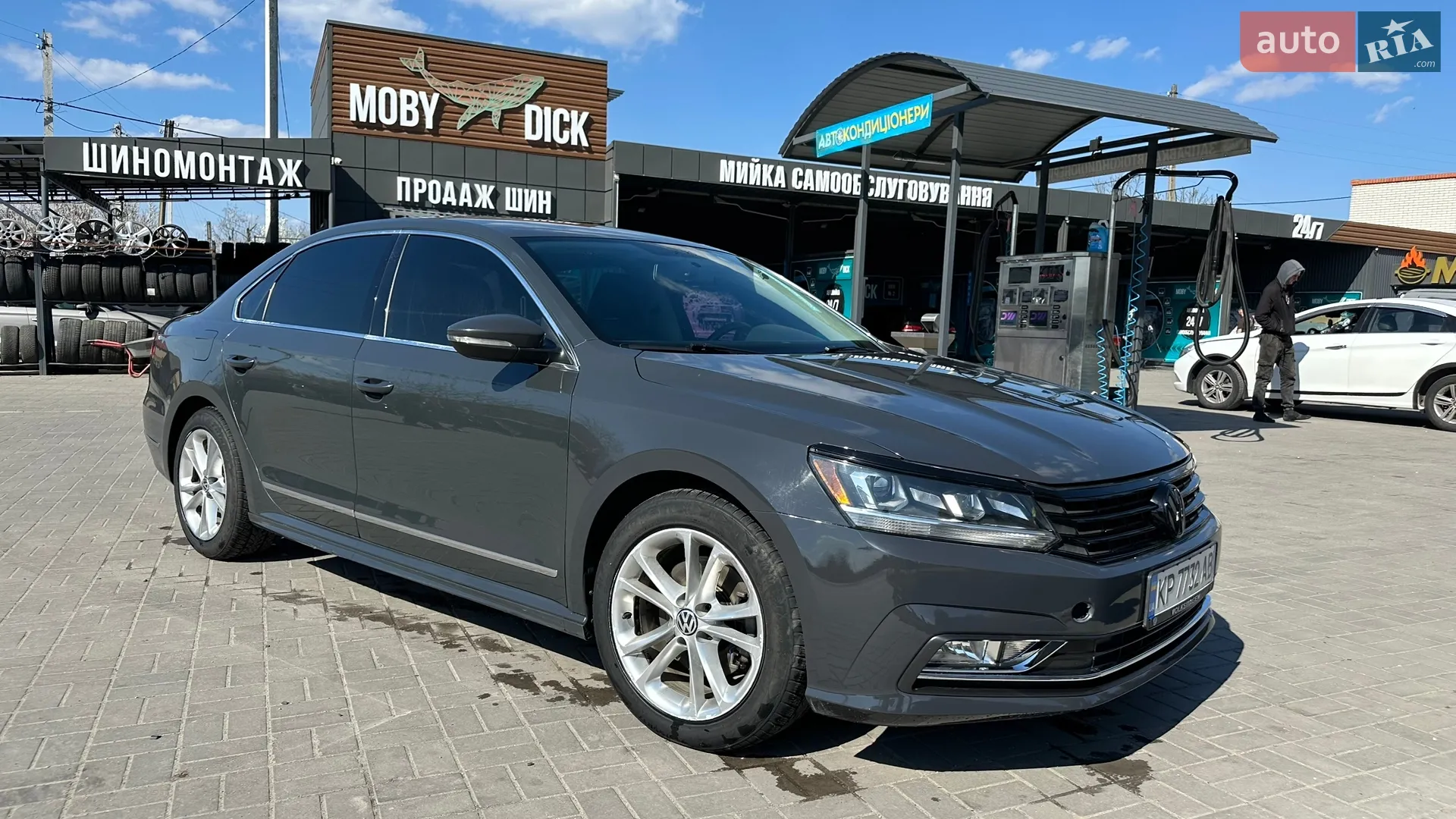 2017 Volkswagen Passat - мініатюра 2