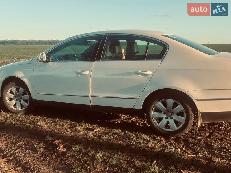 Седан Volkswagen Passat 2008 в Харькове