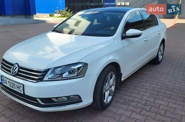 Седан Volkswagen Passat 2013 в Одессе
