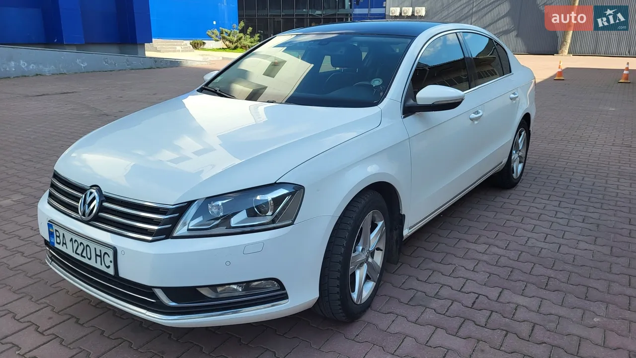 2012 Volkswagen Passat - мініатюра 16