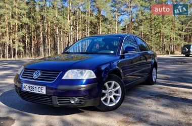 Седан Volkswagen Passat 2004 в Маневичах