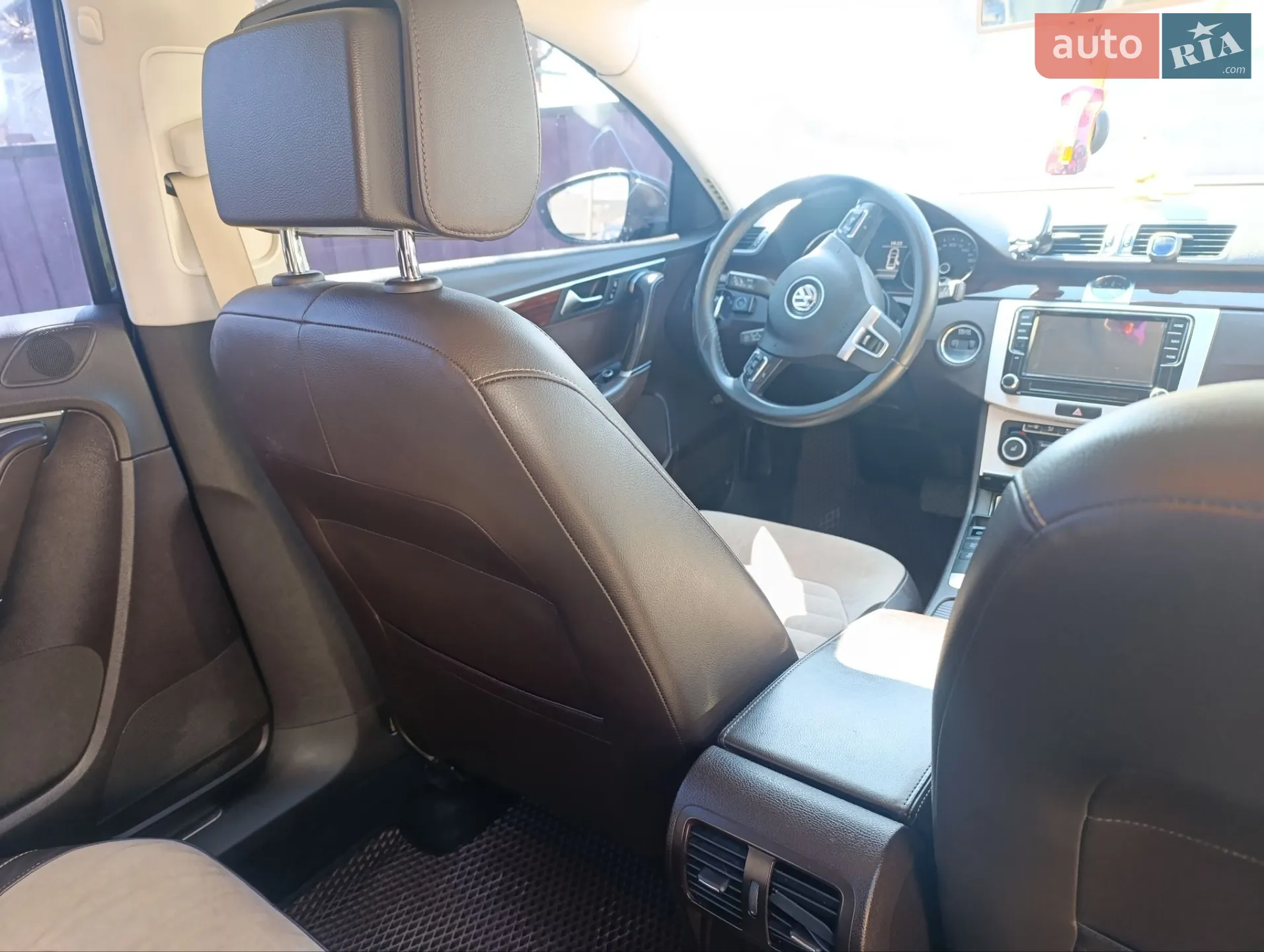 2011 Volkswagen Passat - мініатюра 24