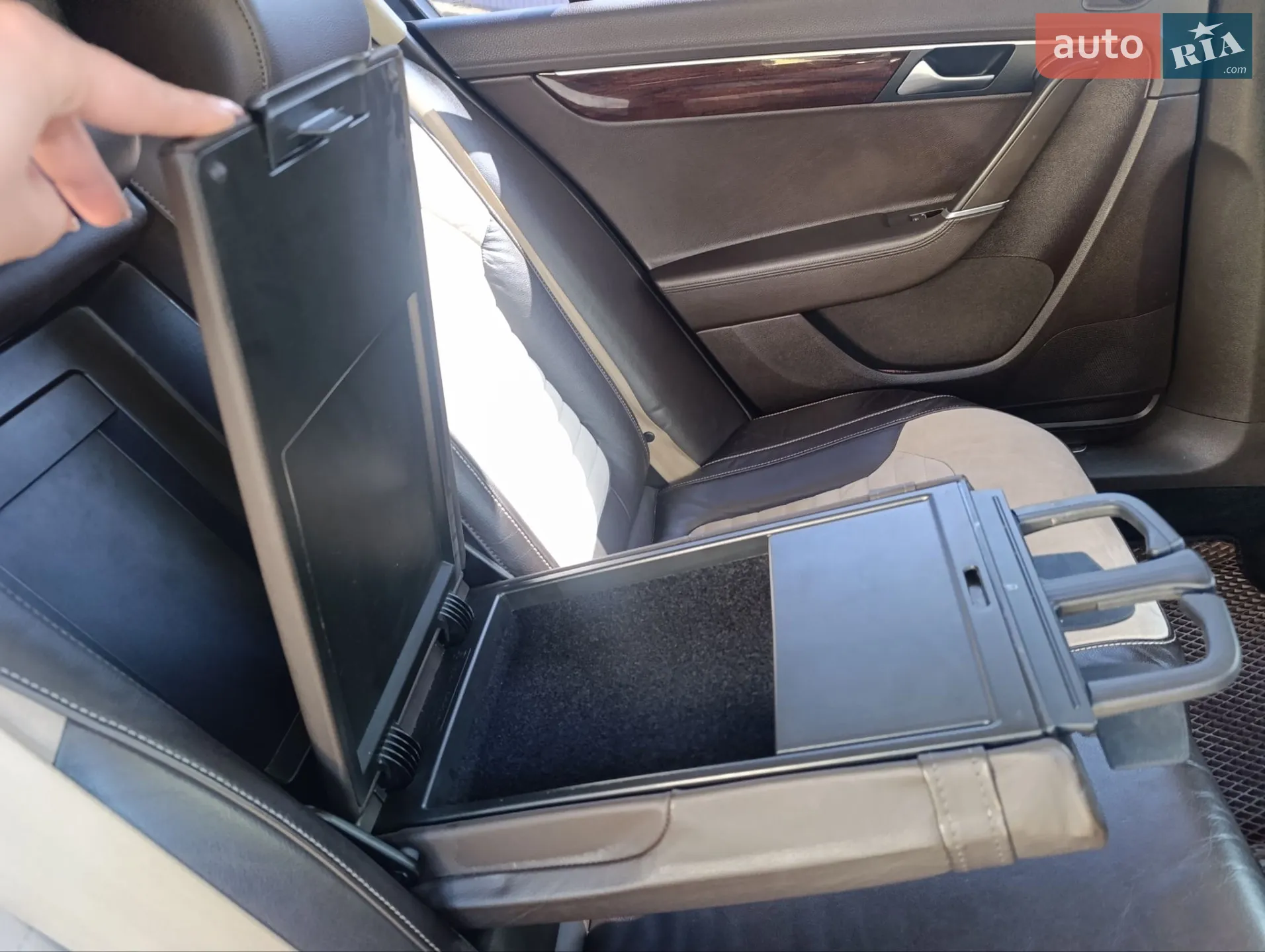 2011 Volkswagen Passat - мініатюра 20