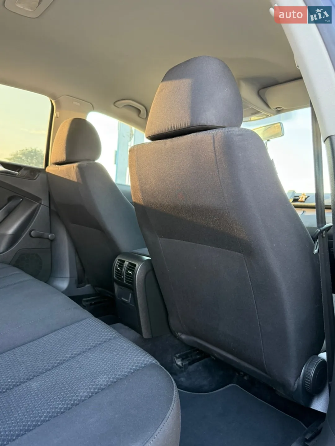 2010 Volkswagen Passat - мініатюра 48