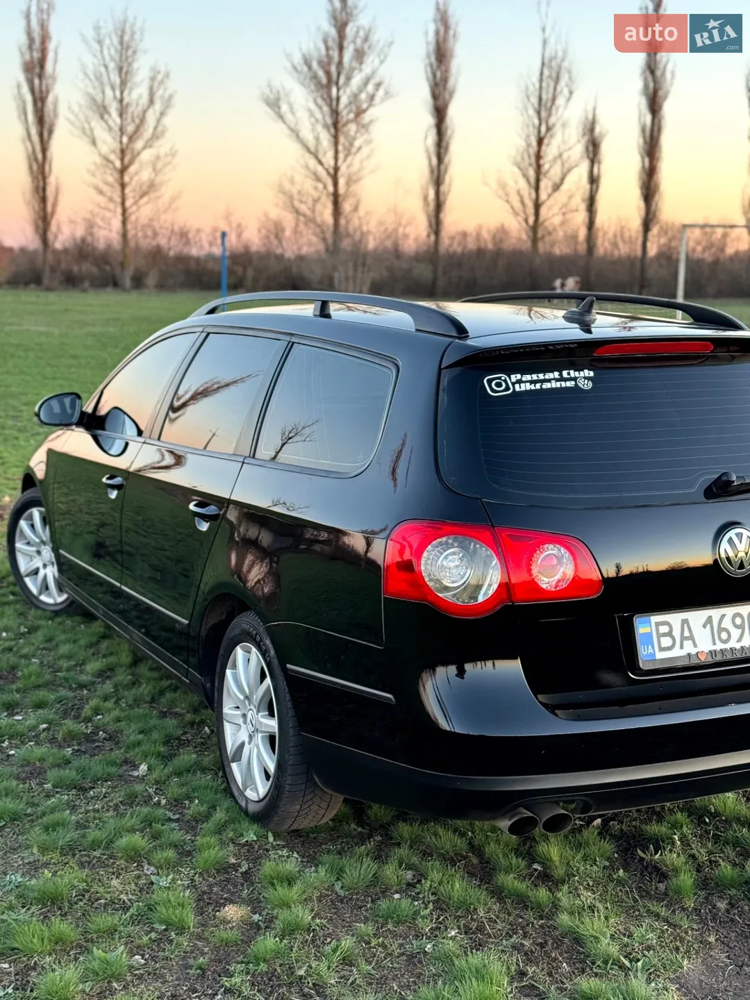2010 Volkswagen Passat - мініатюра 8
