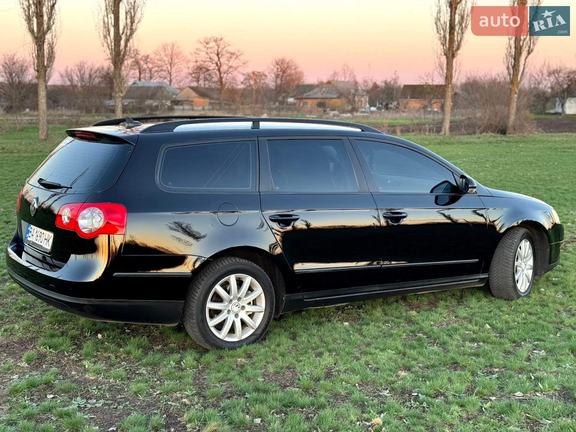 2010 Volkswagen Passat - мініатюра 6