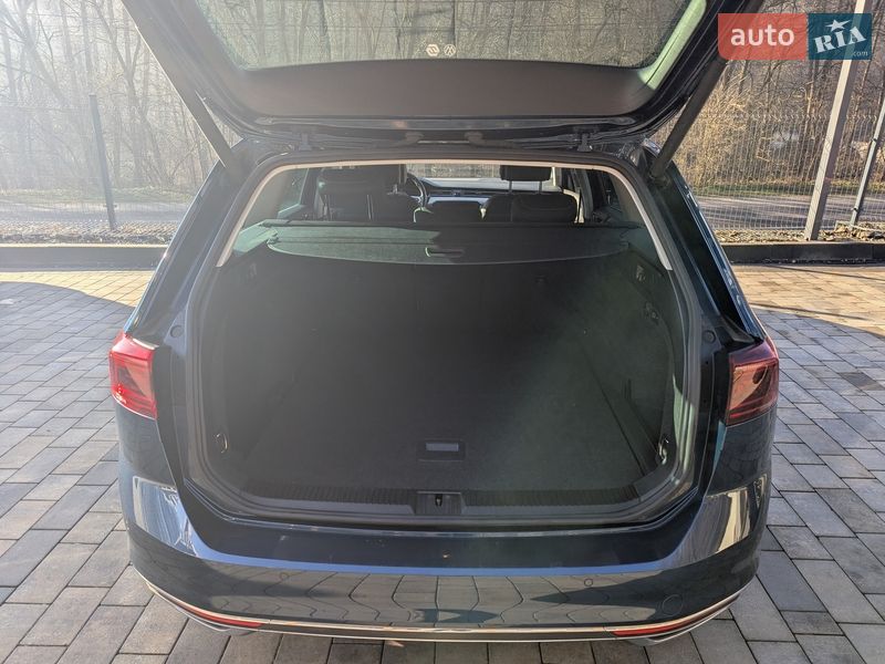 Универсал Volkswagen Passat 2020 в Львове