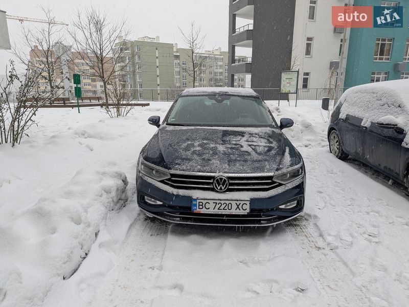 Универсал Volkswagen Passat 2020 в Львове
