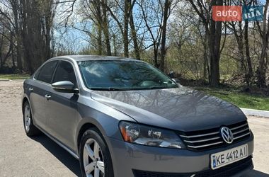 Седан Volkswagen Passat 2012 в Дніпрі