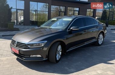Седан Volkswagen Passat 2018 в Ужгороде