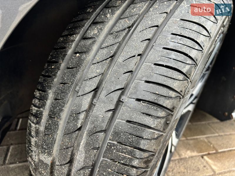 Седан Volkswagen Passat 2012 в Миргороде