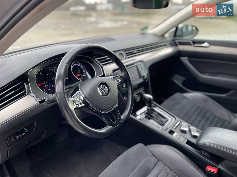 Универсал Volkswagen Passat 2016 в Калуше