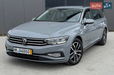 Універсал Volkswagen Passat 2022 в Чернівцях