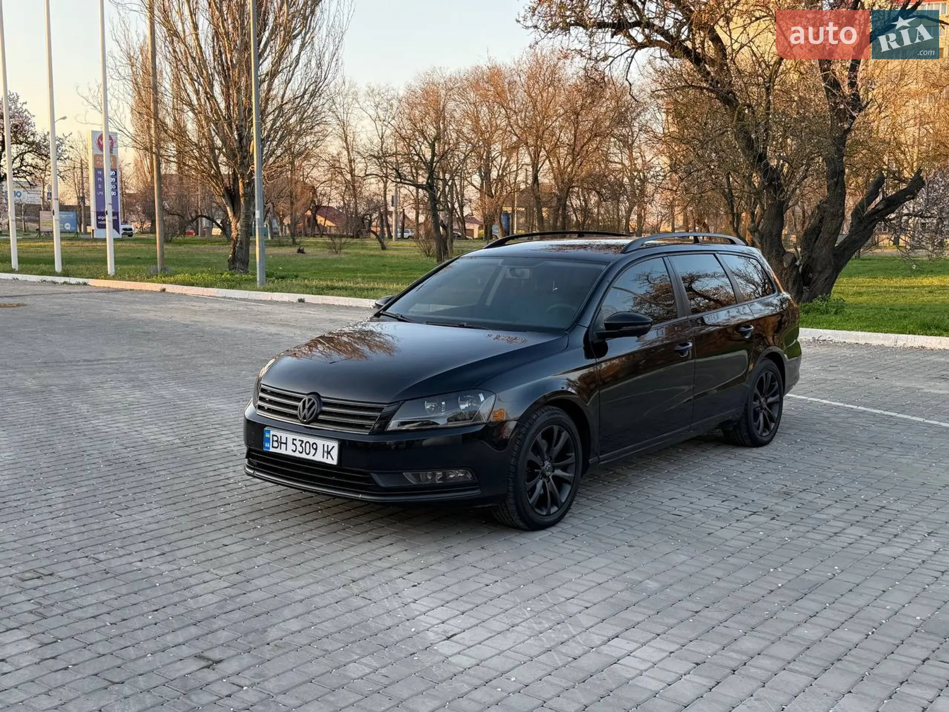 2011 Volkswagen Passat - мініатюра 2