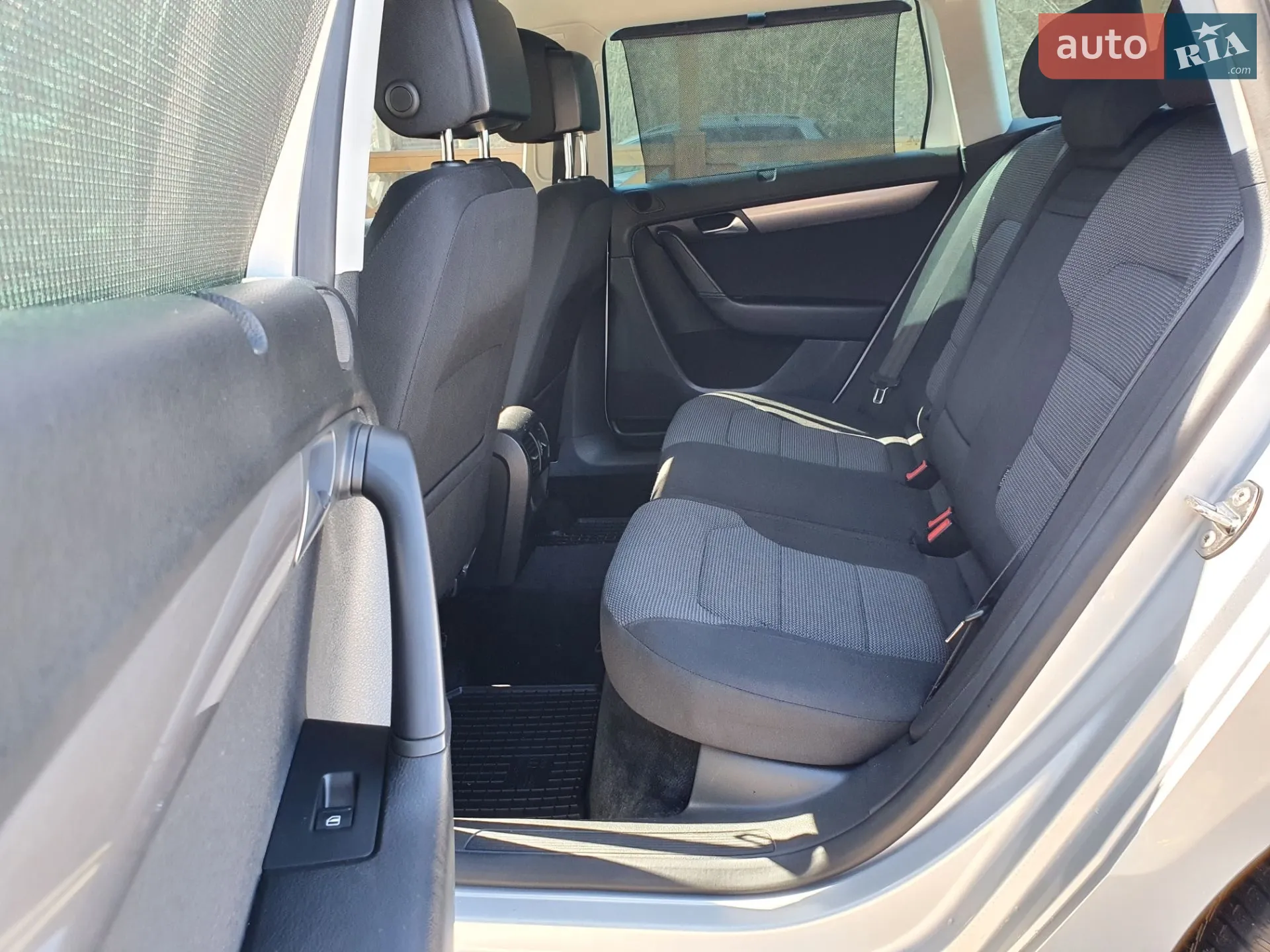 2011 Volkswagen Passat - мініатюра 19