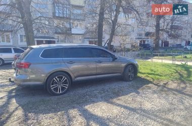 Универсал Volkswagen Passat 2016 в Умани