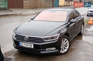 Седан Volkswagen Passat 2015 в Кривом Роге
