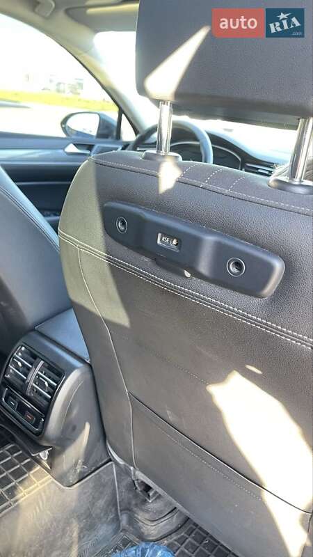 Универсал Volkswagen Passat 2016 в Житомире