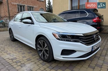 Седан Volkswagen Passat 2021 в Львові