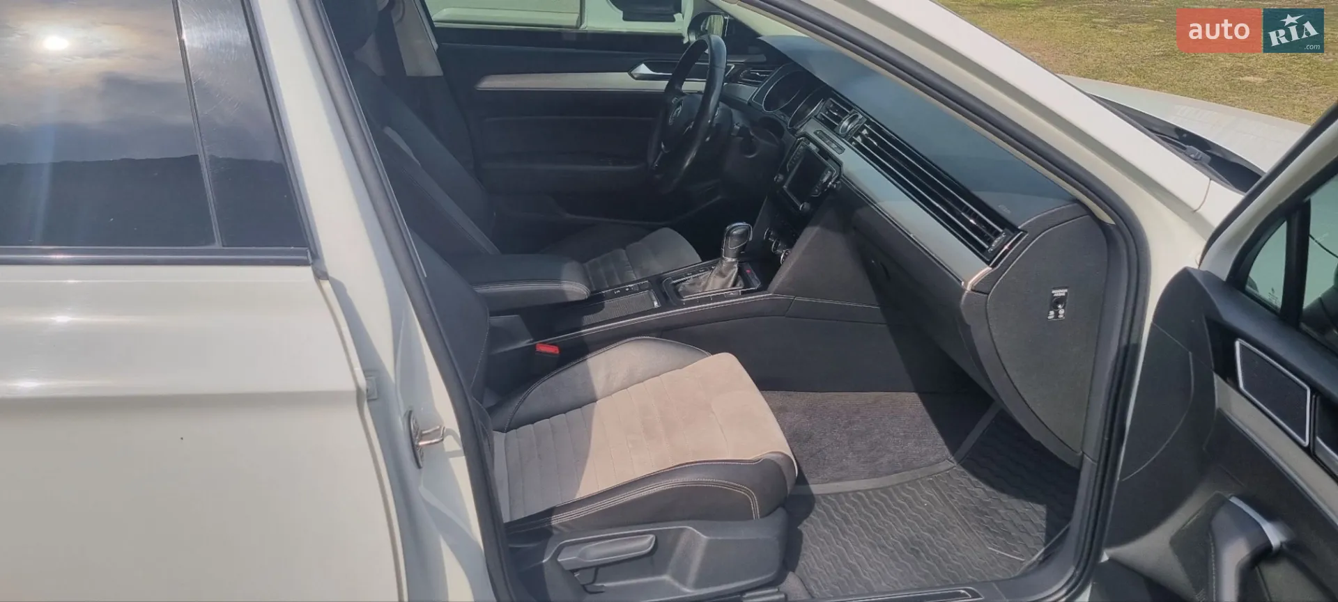 2017 Volkswagen Passat - мініатюра 27