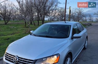Седан Volkswagen Passat 2014 в Южноукраїнську