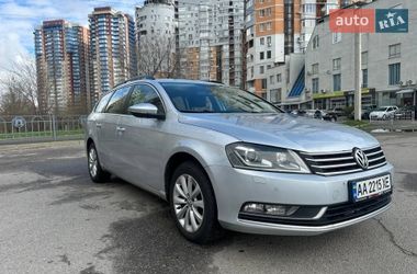 Универсал Volkswagen Passat 2012 в Харькове
