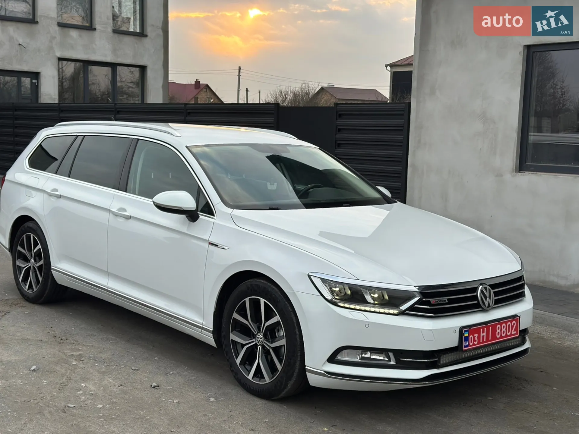 2015 Volkswagen Passat - мініатюра 2