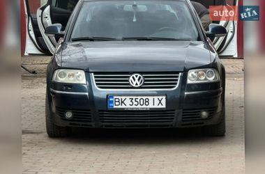 Універсал Volkswagen Passat 2004 в Рівному
