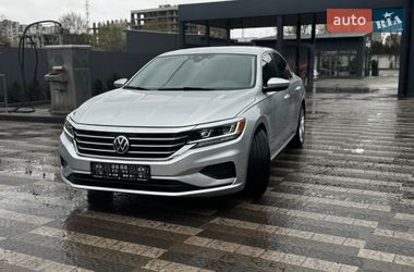Седан Volkswagen Passat 2020 в Львові