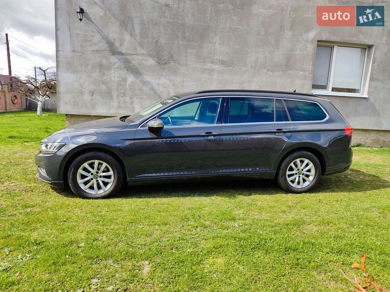Универсал Volkswagen Passat 2021 в Луцке