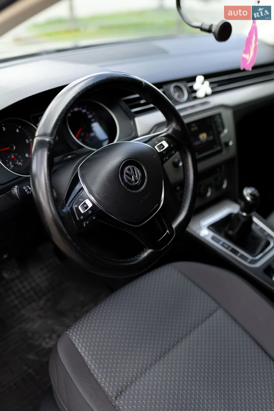 2015 Volkswagen Passat - мініатюра 27