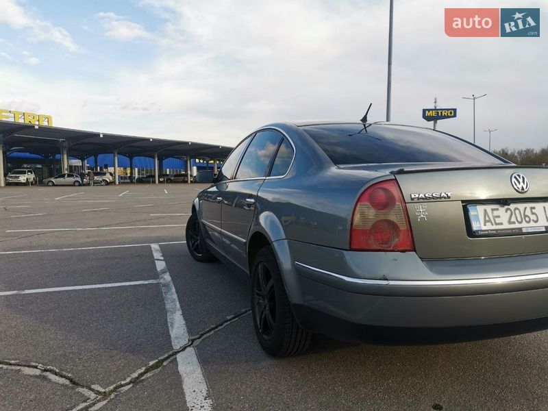 Седан Volkswagen Passat 2003 в Запорожье