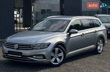 Універсал Volkswagen Passat 2019 в Ужгороді