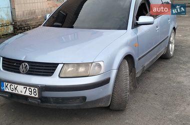 Універсал Volkswagen Passat 1997 в Луцьку