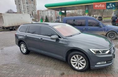 Універсал Volkswagen Passat 2014 в Дрогобичі