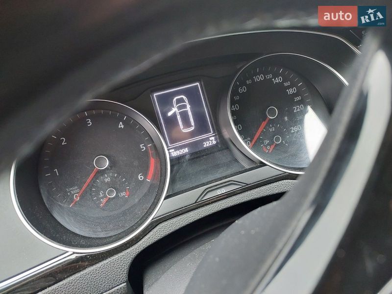 Универсал Volkswagen Passat 2014 в Дрогобыче