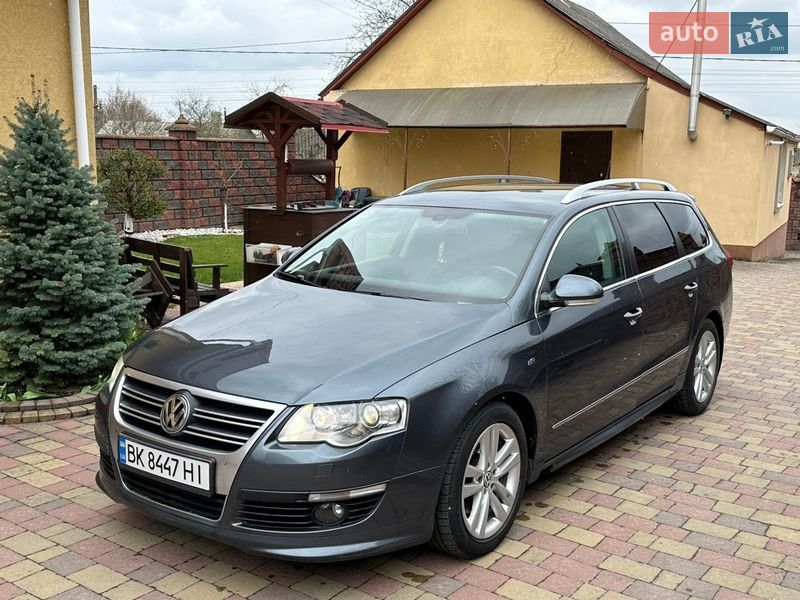 Универсал Volkswagen Passat 2010 в Ровно