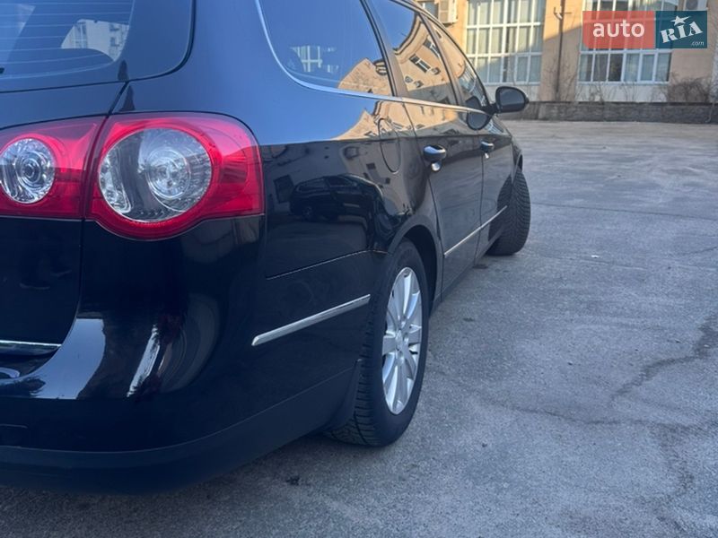 Универсал Volkswagen Passat 2009 в Киеве