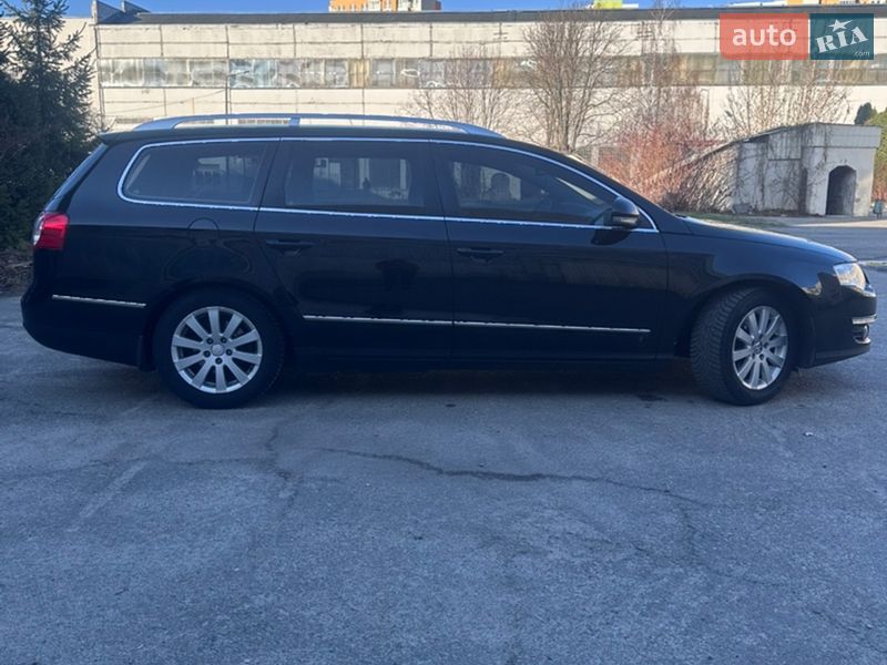 Универсал Volkswagen Passat 2009 в Киеве