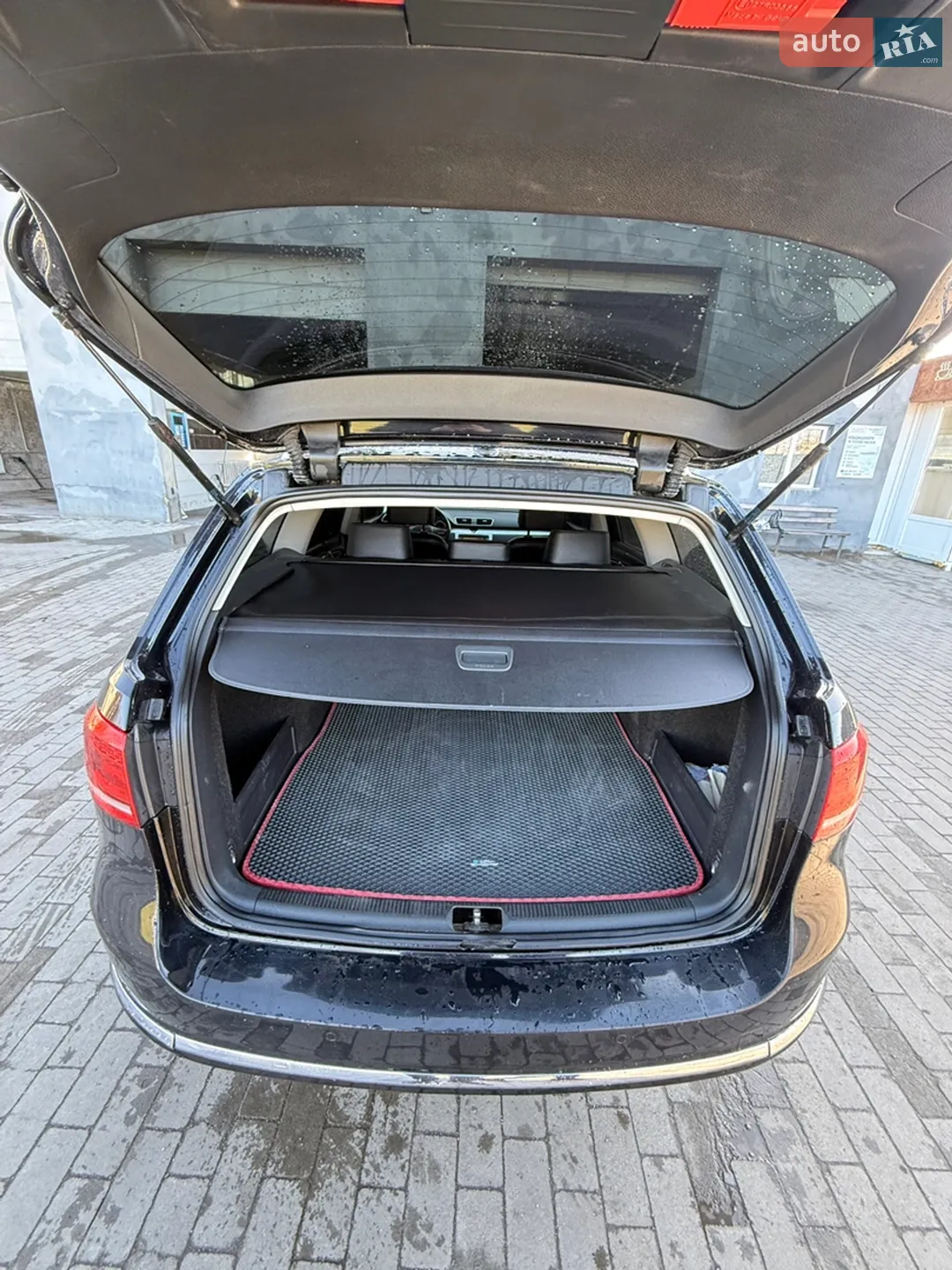 2011 Volkswagen Passat - мініатюра 32