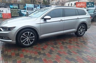 Универсал Volkswagen Passat 2017 в Черкассах