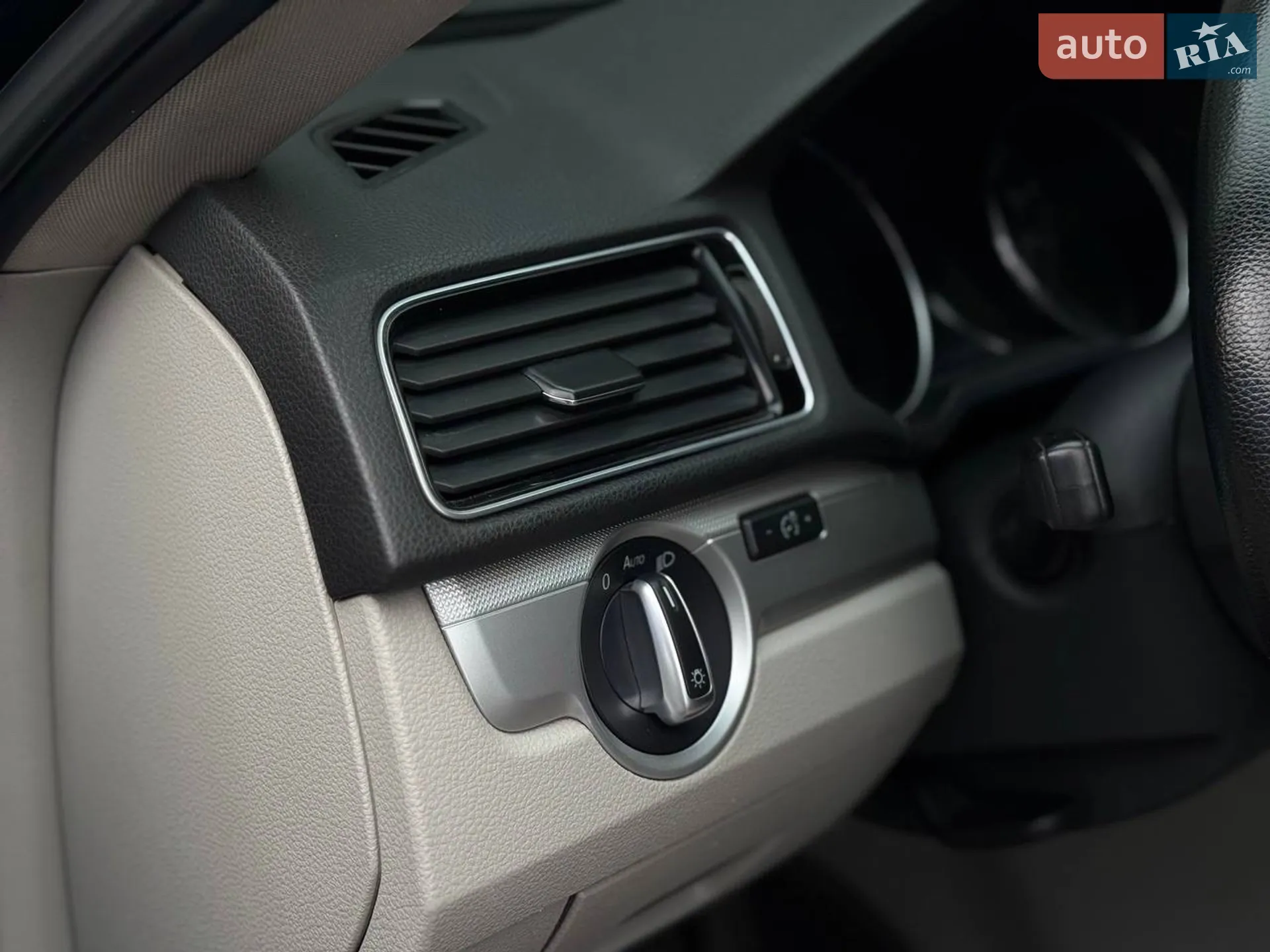 2016 Volkswagen Passat - мініатюра 10