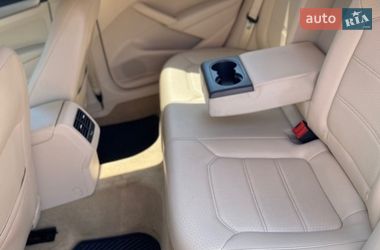 Седан Volkswagen Passat 2014 в Киеве